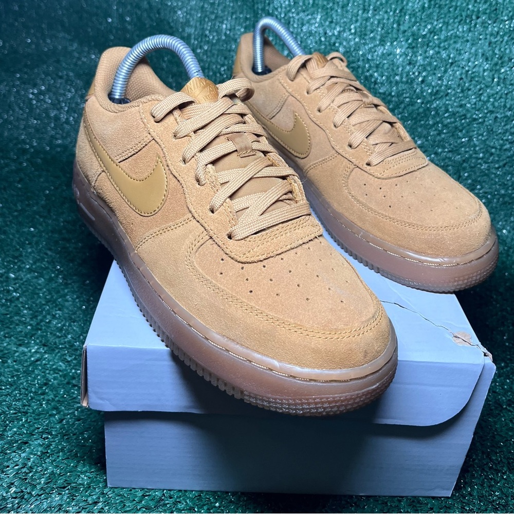 Nike Air Force 1 LV8 Light Brown Sneakers